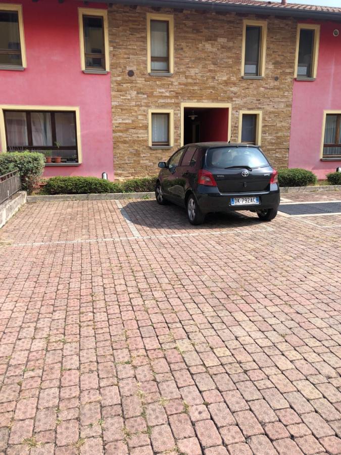 Bergamo Easy Airport Sleep&Fly Parking Apartman Kültér fotó