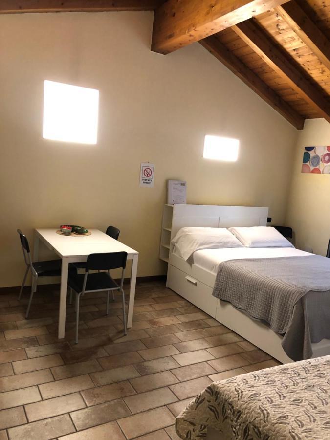 Bergamo Easy Airport Sleep&Fly Parking Apartman Kültér fotó